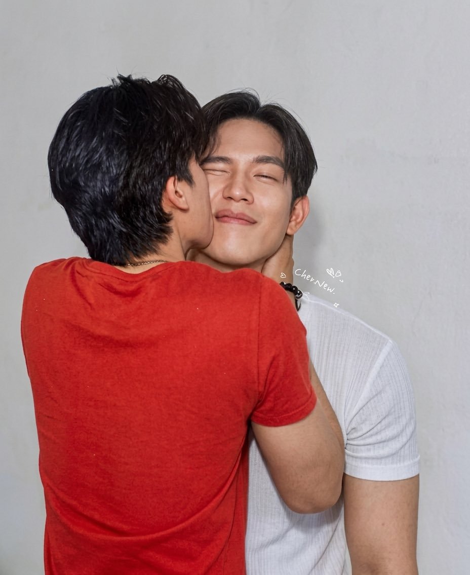 micchievous_'s tweet photo. ciom ciom yg anglenya ga ada di series https://t.co/Bb6KImN3kG