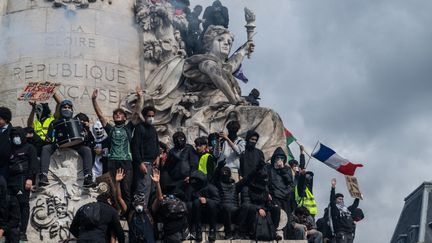 FilFrance's tweet photo. Que pensez vous de ces braves gens  ? 
Un commentaire ? https://t.co/RoTHgRoH1G