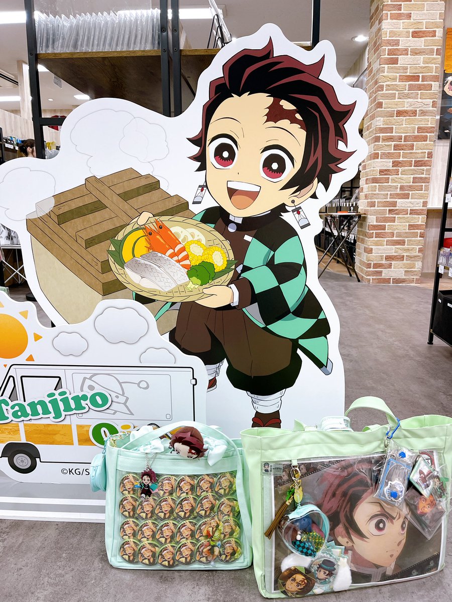 LaRaOST417's tweet photo. 休日2日間鬼滅お出かけで楽しかったわ💕
昨日は大分POPUP買い物、今日は北九🛸カフェ！やっと無限列車編メニュー食べて飲んで満足しました！グッズ抑えなくちゃならないのにまた買ってしまった私w満足したので次からは抑えます！
とりあえず充実出来て2日間でした🥰 https://t.co/GXudPFuNUk