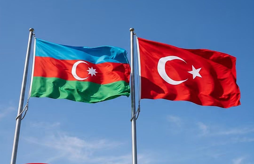 serdar_secgin's tweet photo. AZERBAYCAN ;
Öz Kardaşımız , Öz Kederdaşımız , 
Öz Kaderdaşımızdır ! ... https://t.co/CqfDSHi4xW