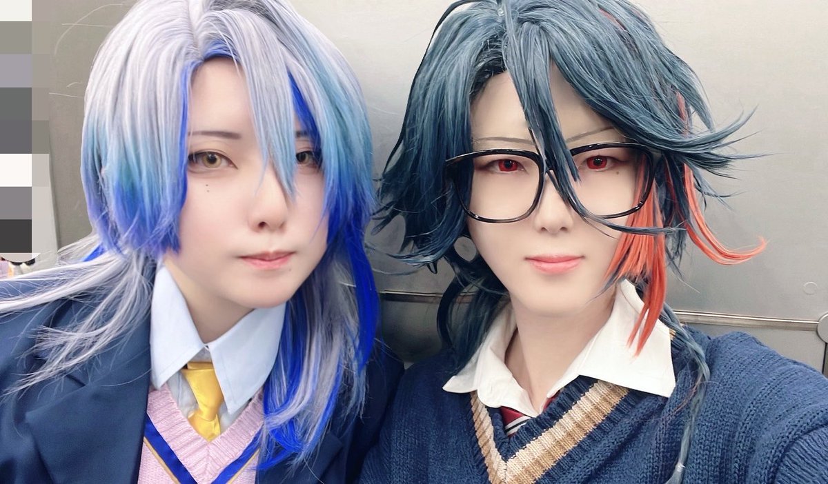 zc_sx's tweet photo. 私の髪が暴れてるけどツーショもあげる📸 https://t.co/eyH8uXg39W