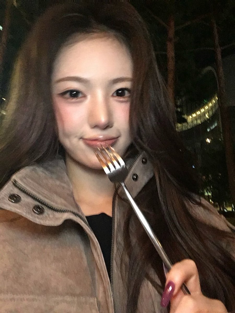 sukykiii's tweet photo. 261018 키키 공식 인스타 #수이 ★ https://t.co/4Ffe7spfl2