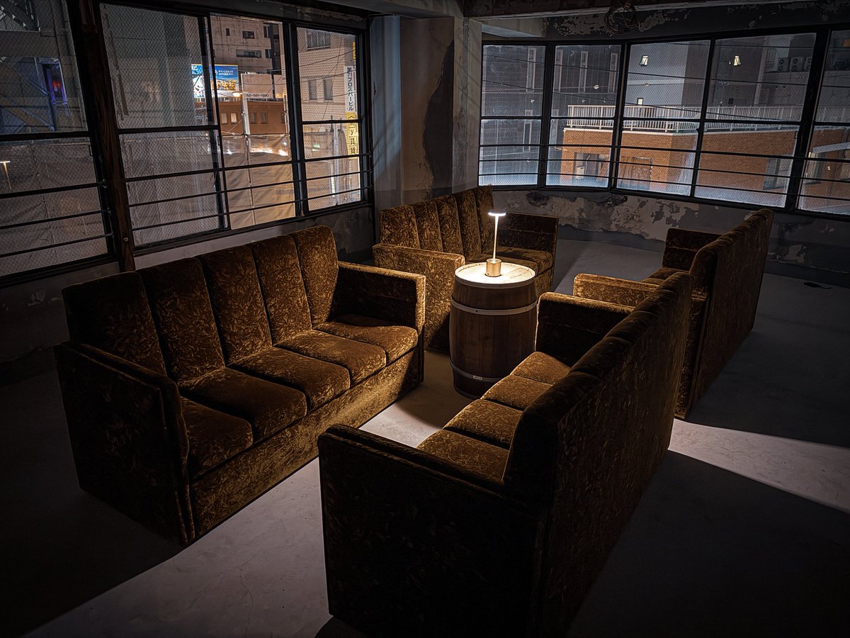 ARK_CAFE_BAR tweet picture