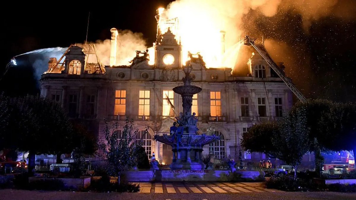 toma04111's tweet photo. @globalnews That destruction not scoffing , far left media. https://t.co/AbBti5zoBO
