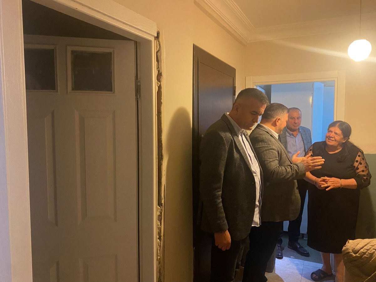 FeyzullahTORLAK's tweet photo. İlçemizde yaşanan yoğun yağışların ardından selden etkilenen hemşehrilerimizi ziyaret ederek yaşadıkları sıkıntıları yerinde dinledik. Vatandaşlarımızın ihtiyaçlarını ve taleplerini değerlendirerek çözüm için atılabilecek adımlar üzerine görüştük.

Rabbim ilçemizi ve tüm hemşehrilerimizi her türlü afetten muhafaza etsin. Tüm vatandaşlarımıza geçmiş olsun.

@abdullahozdemir 
@nuryuzbasioglu 
@DegemDeniz 
@ak_sancaktepe