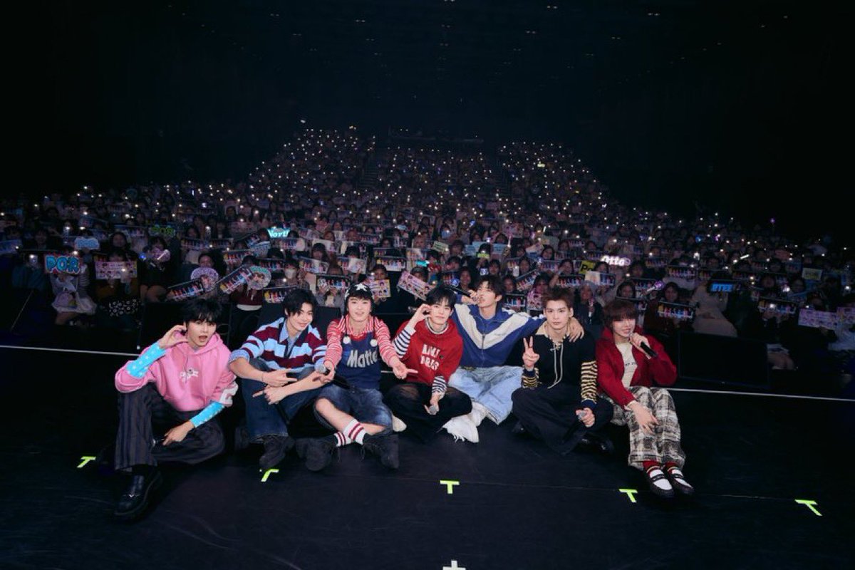 1TooTHEE's tweet photo. #DuangFMinJapan #DuangWithYouSeries #TheeWave 🇯🇵🐔🍒

จบลงไปแล้วทั้ง 2 รอบ กับงาน Duang Go Round FAN MEETING in JAPAN 🎨🎸 ✨

พี่นับเลขขอขอบคุณแฟน ๆ ทุกคนที่ร่วมเป็นส่วนหนึ่งขอ��ความทรงจำแสนพิเศษในครั้งนี้ และร่วมส่งมอบความรักให้กับเหล่านักแสดงจาก “ด้วงกับเธอ Duang With You Series” 🥰💖

ขอบคุณทุกกำลังใจ ทุกการสนับสนุนที่มอบให้กับด้วงกับเธอ และน้องธีร์ @tthi_eks น้องเวฟ @waavetnp เสมอมา ขอบคุณที่คอยอยู่เคียงข้าง คอยซัพพอร์ต และมอบความรักให้เด็ก ๆ ของพวกเราอย่างดีเสมอเลยนะคะ หวังว่าทุกคนจะได้รับความสุขและเก็บความทรงจำดี ๆ จากงานครั้งนี้กลับไปเต็มหัวใจเลยน้า 🫶🏻💙

Thank you to everyone who supported “Duang With You Series” and joined us in creating such special memories at both rounds of Duang Go Round FAN MEETING in JAPAN. Thank you for all the love, encouragement, and support you continue to give Thee, Wave, and the entire cast. We truly appreciate every bit of love you share with them. We hope everyone had a wonderful time and will cherish these beautiful memories. 💖🙏🏻