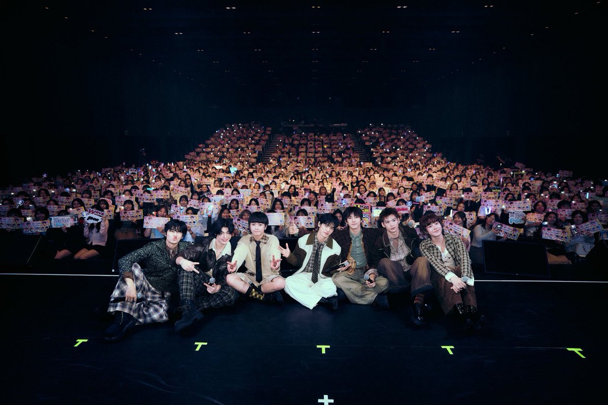 1TooTHEE's tweet photo. #DuangFMinJapan #DuangWithYouSeries #TheeWave 🇯🇵🐔🍒

จบลงไปแล้วทั้ง 2 รอบ กับงาน Duang Go Round FAN MEETING in JAPAN 🎨🎸 ✨

พี่นับเลขขอขอบคุณแฟน ๆ ทุกคนที่ร่วมเป็นส่วนหนึ่งขอ��ความทรงจำแสนพิเศษในครั้งนี้ และร่วมส่งมอบความรักให้กับเหล่านักแสดงจาก “ด้วงกับเธอ Duang With You Series” 🥰💖

ขอบคุณทุกกำลังใจ ทุกการสนับสนุนที่มอบให้กับด้วงกับเธอ และน้องธีร์ @tthi_eks น้องเวฟ @waavetnp เสมอมา ขอบคุณที่คอยอยู่เคียงข้าง คอยซัพพอร์ต และมอบความรักให้เด็ก ๆ ของพวกเราอย่างดีเสมอเลยนะคะ หวังว่าทุกคนจะได้รับความสุขและเก็บความทรงจำดี ๆ จากงานครั้งนี้กลับไปเต็มหัวใจเลยน้า 🫶🏻💙

Thank you to everyone who supported “Duang With You Series” and joined us in creating such special memories at both rounds of Duang Go Round FAN MEETING in JAPAN. Thank you for all the love, encouragement, and support you continue to give Thee, Wave, and the entire cast. We truly appreciate every bit of love you share with them. We hope everyone had a wonderful time and will cherish these beautiful memories. 💖🙏🏻