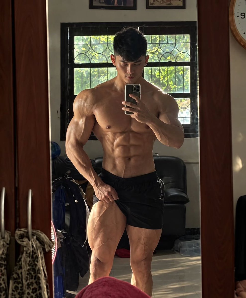 muscleast tweet picture
