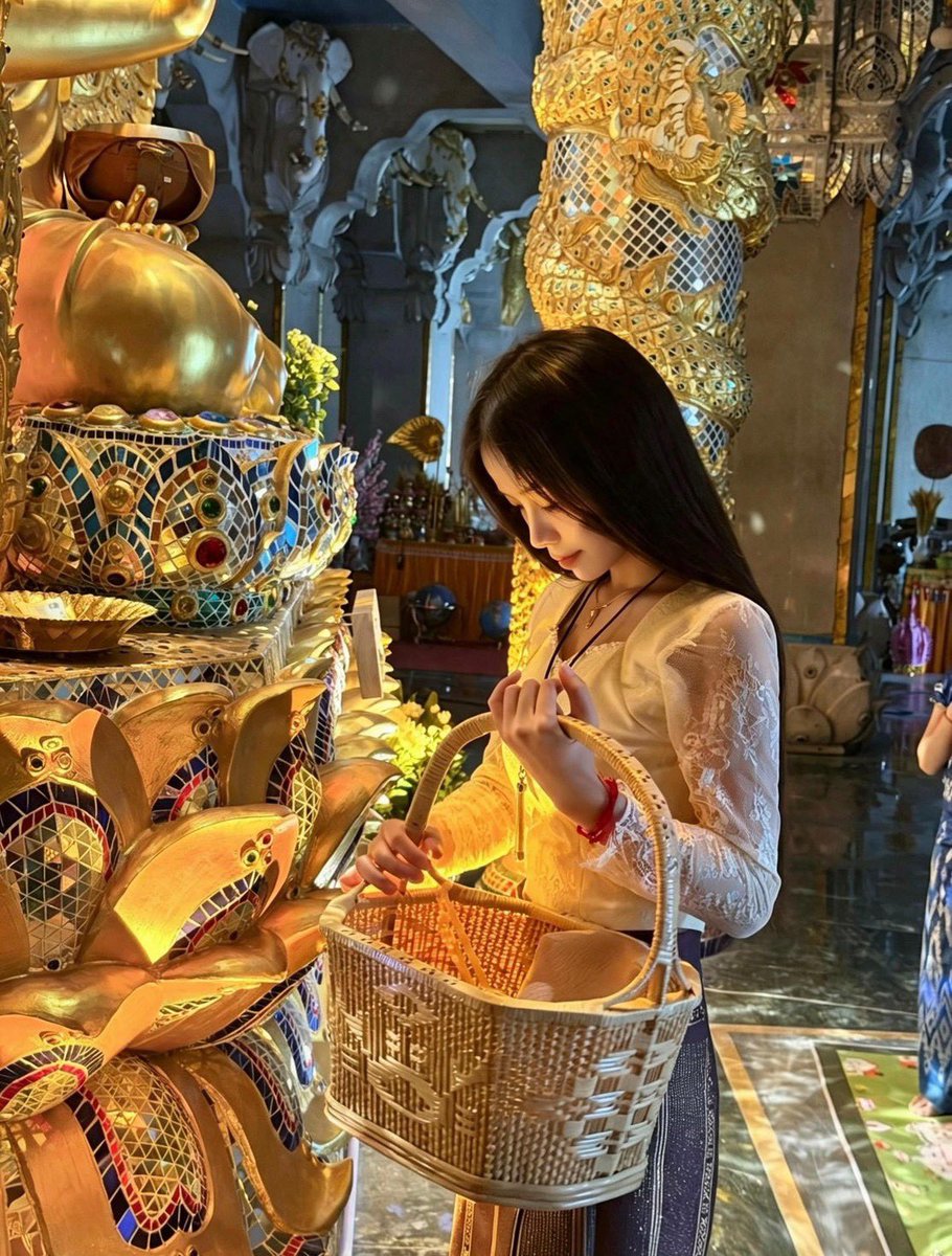 khur74858's tweet photo. #သၢဝ်တႆး #ရှမ်းမလေး #สาวไทใหญ่ #fypシ゚ #Tai https://t.co/ae6JDFUmhK