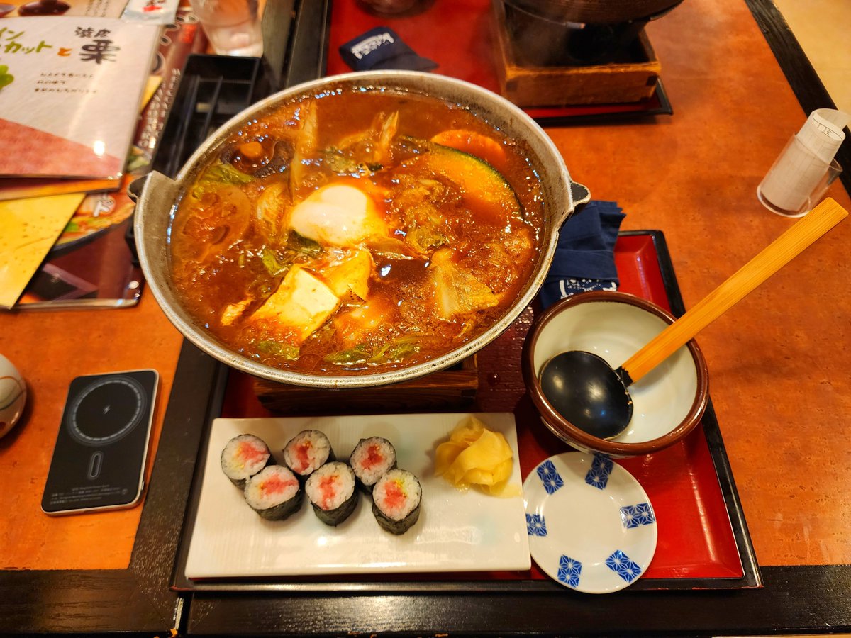 DM44074871's tweet photo. ばんどう太郎で味噌煮込みうどん食べてから帰宅😁500行かんかったよー😞
#ZX14R 
#ばんどう太郎 https://t.co/4RLJMhYxkp