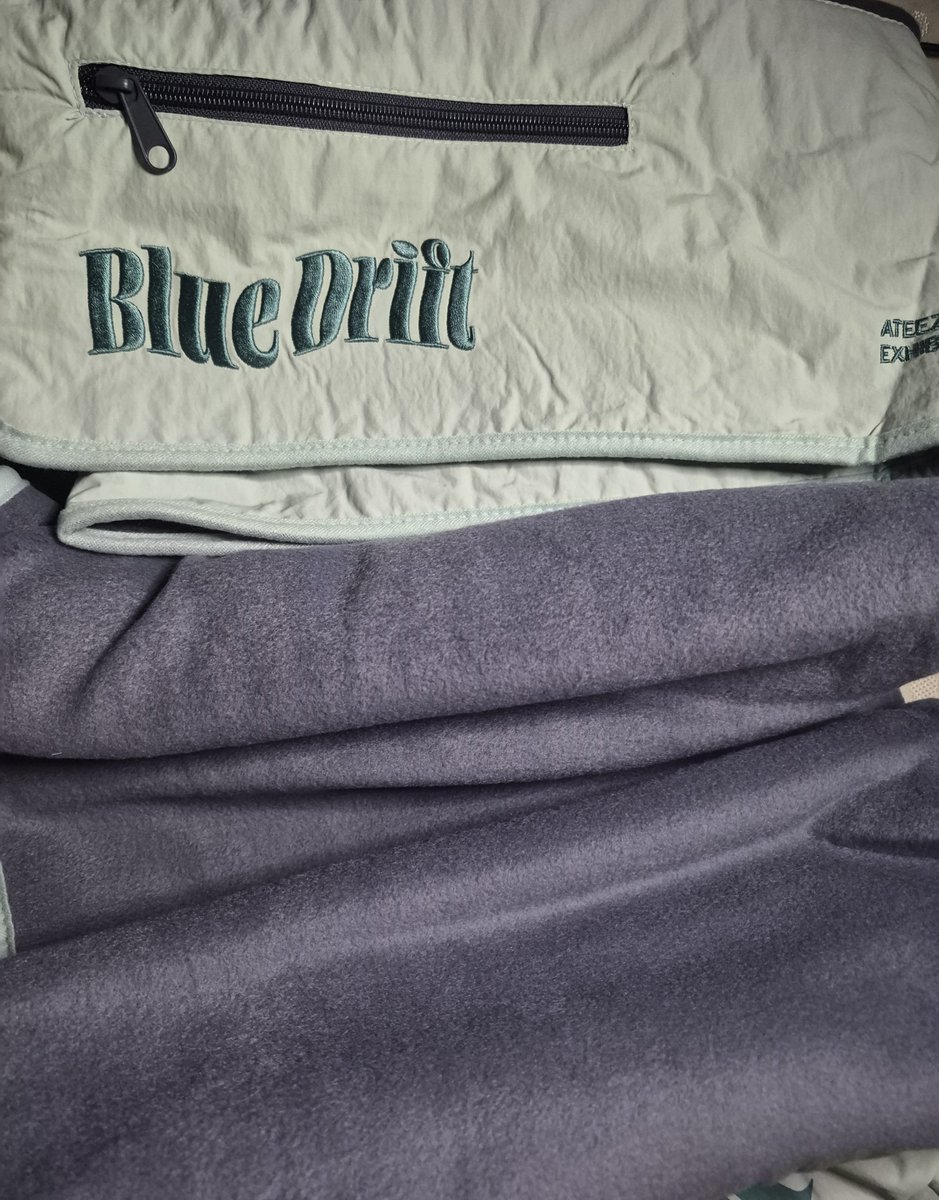 Ma_Dan_'s tweet photo. .°•♡ พร้อมส่ง ♡•°.

Blanket  Blue Drift  ×ไม่มีการ์ด/ไม่เคยใช้×  450-.

📮ค่าส่ง 40 / 50

สอบถามเพิ่มเติม DM
#ตลาดนัดเอทีซ #ตลาดนัดATEEZ https://t.co/sWT6xVMMwD