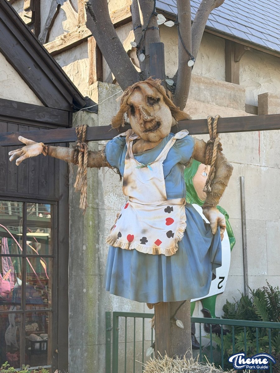 ThemeParkGuide's tweet photo. Down the Rabbit Hole returns with a sinister twist on the classic Alice in Wonderland ride.

We didn’t get to experience it last night but the theming looks really coo...

Broadcasting live at: https://t.co/IW6SPFJ9HJ

#BlackpoolPleasureBeach
#JourneyToHell https://t.co/AyTzPLlPxx