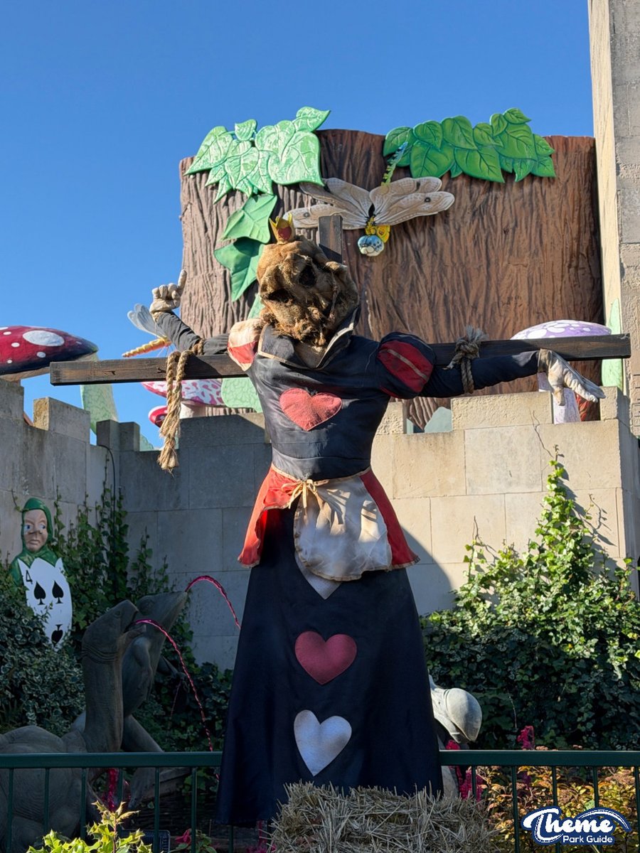 ThemeParkGuide's tweet photo. Down the Rabbit Hole returns with a sinister twist on the classic Alice in Wonderland ride.

We didn’t get to experience it last night but the theming looks really coo...

Broadcasting live at: https://t.co/IW6SPFJ9HJ

#BlackpoolPleasureBeach
#JourneyToHell https://t.co/AyTzPLlPxx
