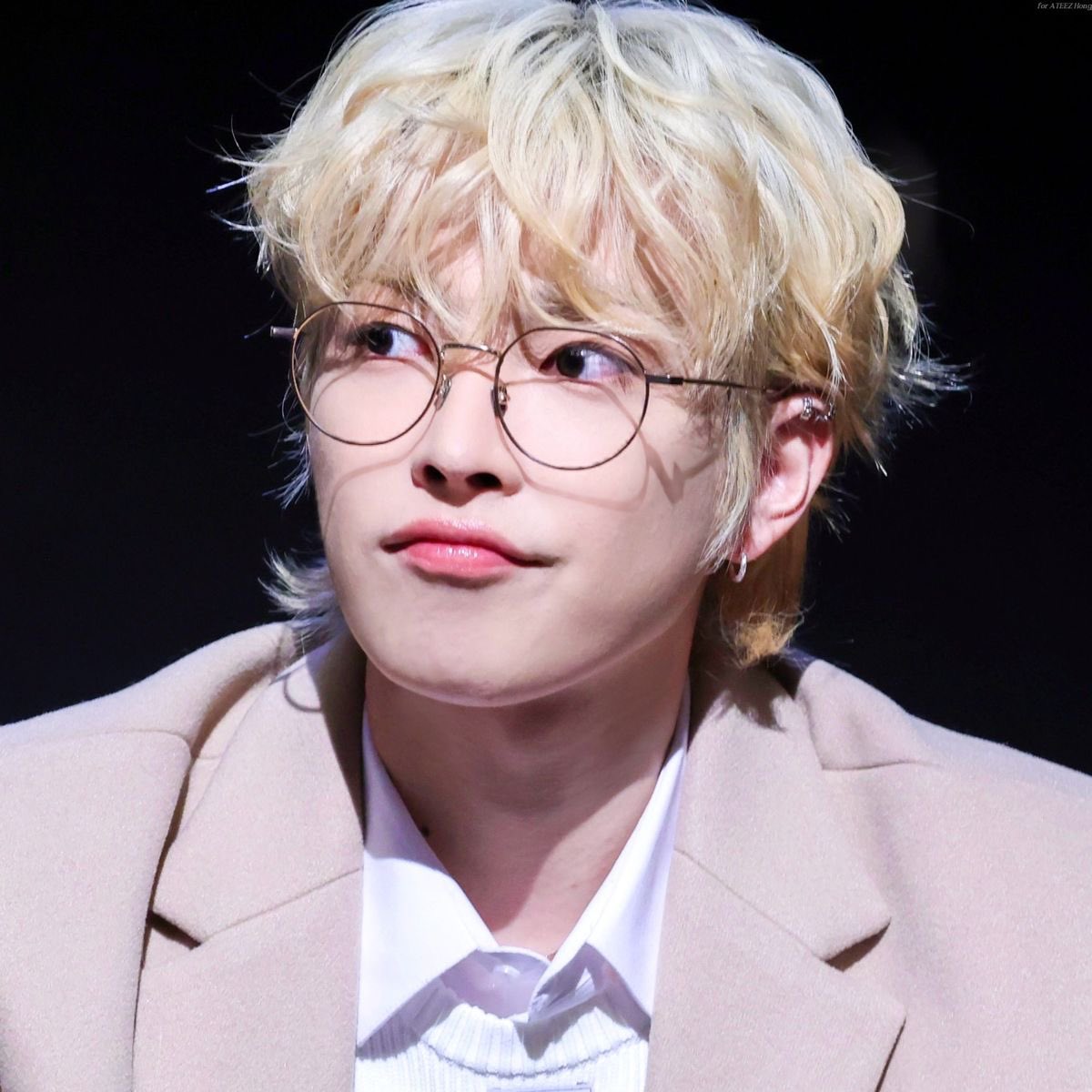hgjoongz's tweet photo. missing blonde hongjoong hours https://t.co/j40tlxNMqJ