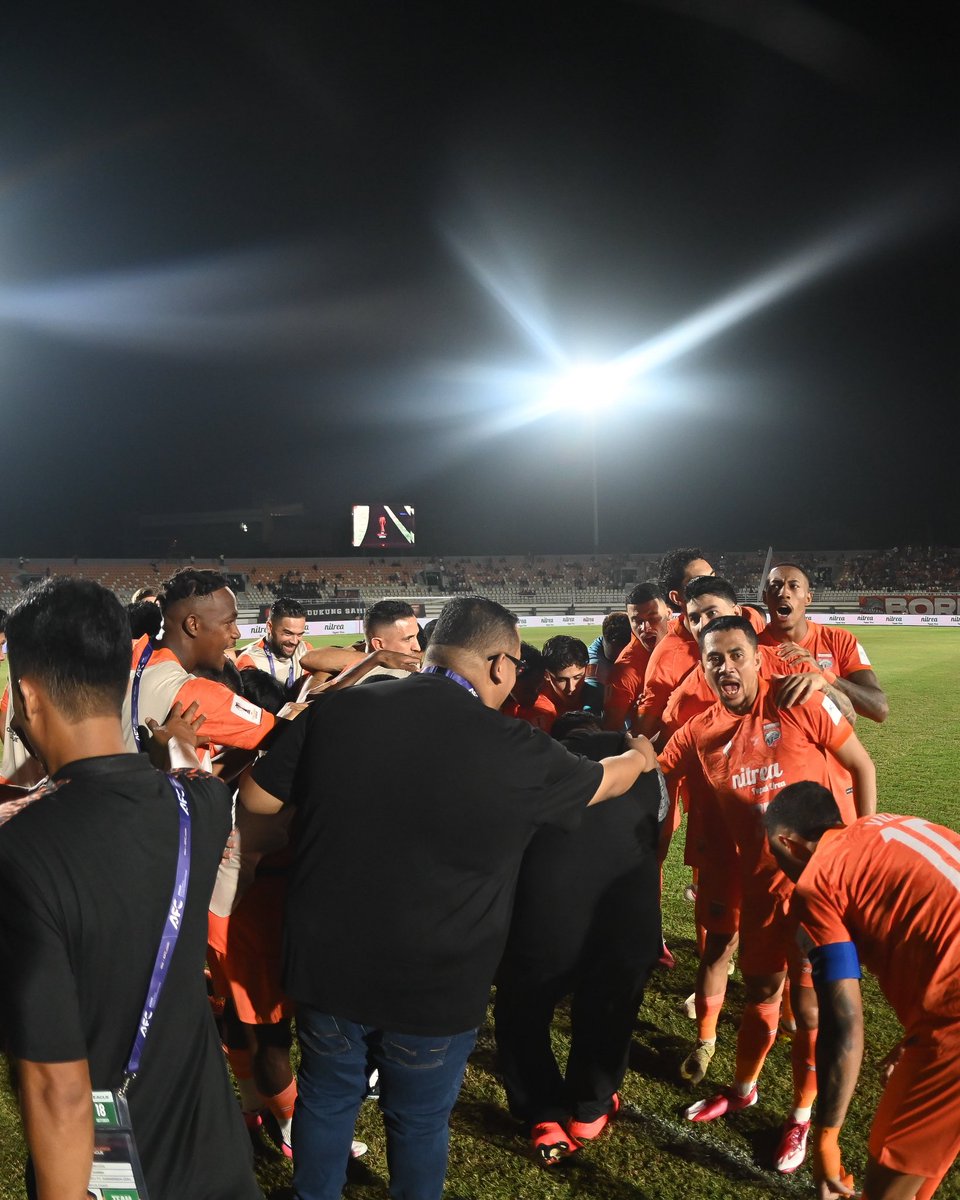 BorneoSMR's tweet photo. AYO MENANGKAN PESUT ETAM KU!! MANYALA ๐ฅ๐ฅ๐ฅ
#BorneoFC #Samarinda #Manyala #ACGL https://t.co/6VF2d8gLbZ