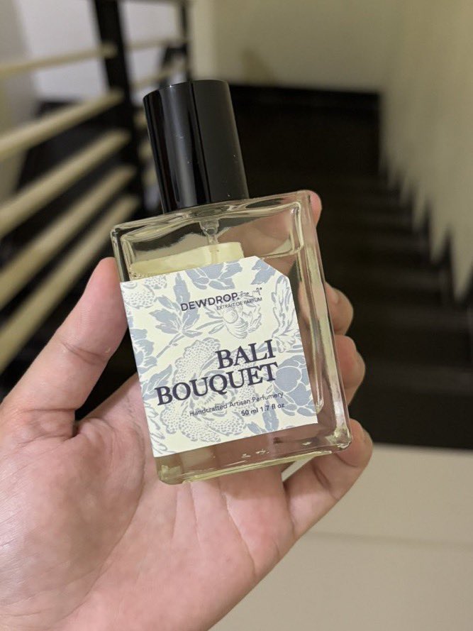 romapntis's tweet photo. parfum lokal harga under 100k yang spl nya gacor : https://t.co/Dw6TfT0QIv