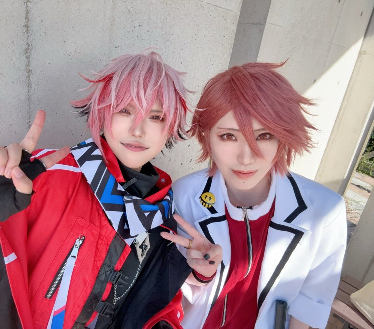 sorehadoukana0's tweet photo. 【コス】 
🌈🕒ミリしらすぎて名前当てたかったけど難しくて当たらなかったせ✨ら✨ふさんと(絵文字かわからないから許してほしいw)
色素にててかわいい(？)
#ハピコス https://t.co/ZePA5kP5ub