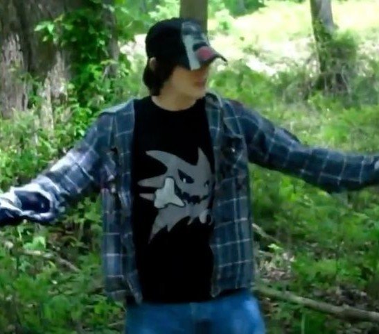 zombieaholic's tweet photo. man  screw you and your weirdass shirts #everymanhybrid https://t.co/LJFxkiYm3P