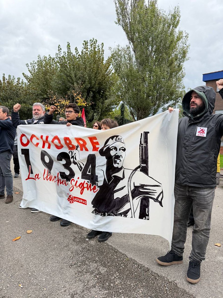 pcasturias's tweet photo. Como cada año, recordamos en octubre a Aída de la fuente y todos los revolucionarios del 34 que lo dieron todo luchando por un mundo mejor. ¡92 años después, la lucha de la clase obrera organizada sigue! 🚩✊ https://t.co/eq2MIF1ZA7