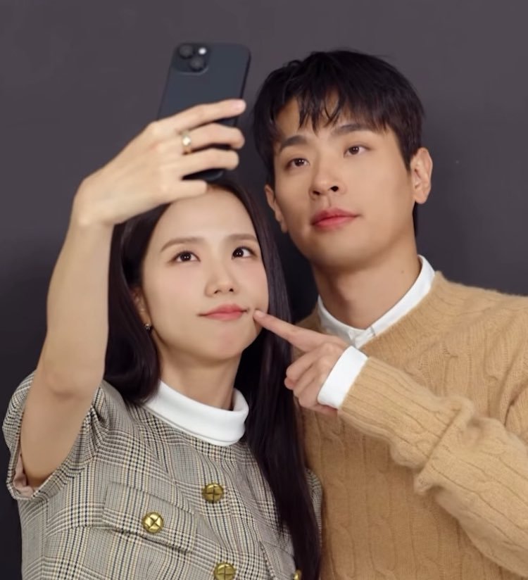 parkboojm's tweet photo. 뉴토피아 라는 드라마를 좋아햇어요... https://t.co/asdXesO7I0