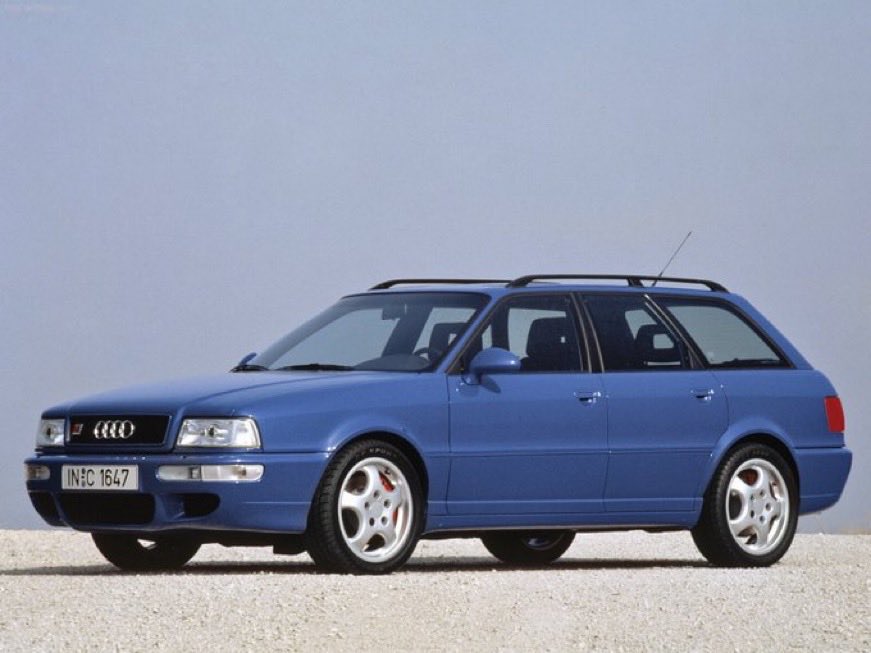 Tnycams's tweet photo. #Audi RS2 Avant https://t.co/zlrrGsr3IM