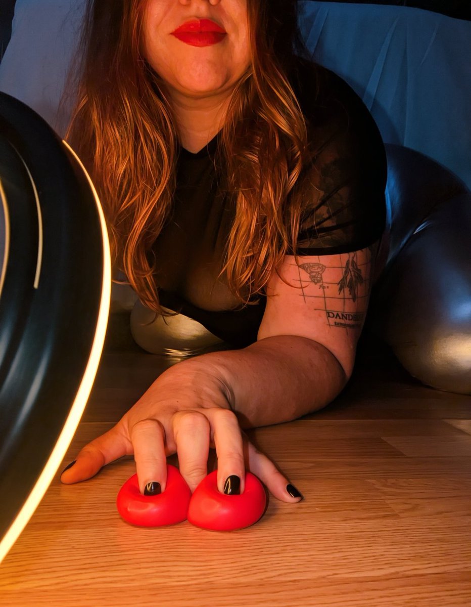 BigfootBeauty8's tweet photo. I grab life by the balls- I'll do the same to you.  Join my CBT and Ballbusting telegram group to feel my grip. 

$20 a month for weekly tasks, curated by a sadistic Goddess who gets limitless joy from knowing you're being brought to your knees by by her evil doing. Then, I'll nurse you back to health so I can do it all over again.