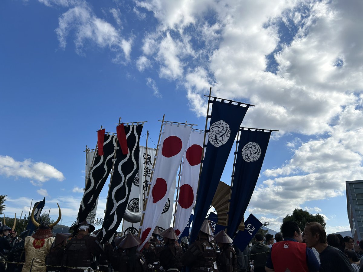 1600_sekigahara's tweet photo. ⚔️✨ 関ケ原合戦祭り2026 ご来場ありがとうございました！ ✨⚔️

「関ケ原合戦祭り2026」「大関ケ原祭2026」が、無事に終了しました！

2日間にわたり、関ケ原にお越しいただいた皆さま、本当にありがとうございました！🙌

迫力満点の関ケ原合戦絵巻をはじめ、さまざまなイベントを通じて、関ケ原の歴史と魅力を感じていただけたでしょうか？🏯🔥

開催にあたり、ご協力いただいた関係者の皆さま、出演者の皆さま、そして祭りを盛り上げてくださったすべての皆さまに、心より感謝申し上げます。

また関ケ原でお会いしましょう！😊

天下分け目の地・関ケ原から、感謝を込めて。

#関ケ原合戦祭り2026
#関ケ原合戦絵巻2026 
#大関ケ原祭2026
#関ケ原
#関ケ原古戦場
#ご来場ありがとうございました
