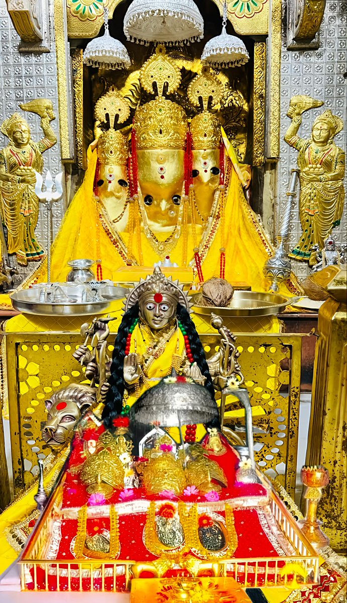 Pradeepinspires's tweet photo. हौसला,धैर्य,प्रयास की असली कीमत विपत्ति ही सिखाती है। 

जब जीवन सबसे कठिन सवाल पूछता है,तब इंसान अपने भीतर छिपे सबसे मजबूत उत्तर खोजता है।

कठिन समय गुजर जाता है,लेकिन उससे मिली ताकत जीवन भर साथ रहती है।

जय माँ बगलामुखी 🙏🙏 https://t.co/kC0KsSYf5Y
