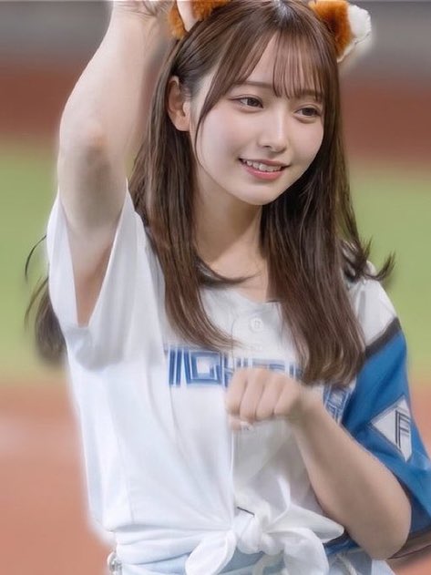 tyan708's tweet photo. キツネダンスの子マジでΛVデビューしてたんか… https://t.co/9YqP16QunF