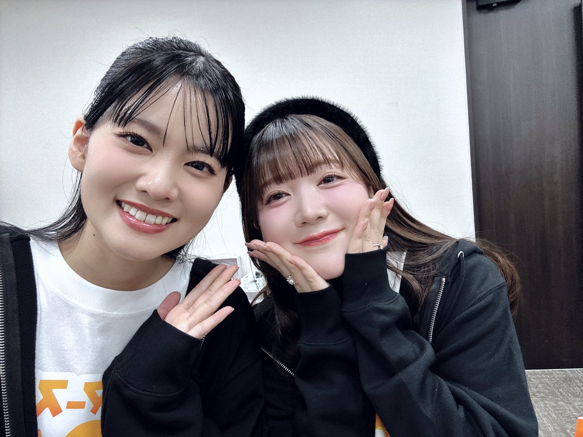 aguri_onishi's tweet photo. #ゲーマーズ30周年応援隊 オフショット☺️🫶
伊藤さん、新田さん、さゆりちゃんと💓 https://t.co/F8Mvpag3kT