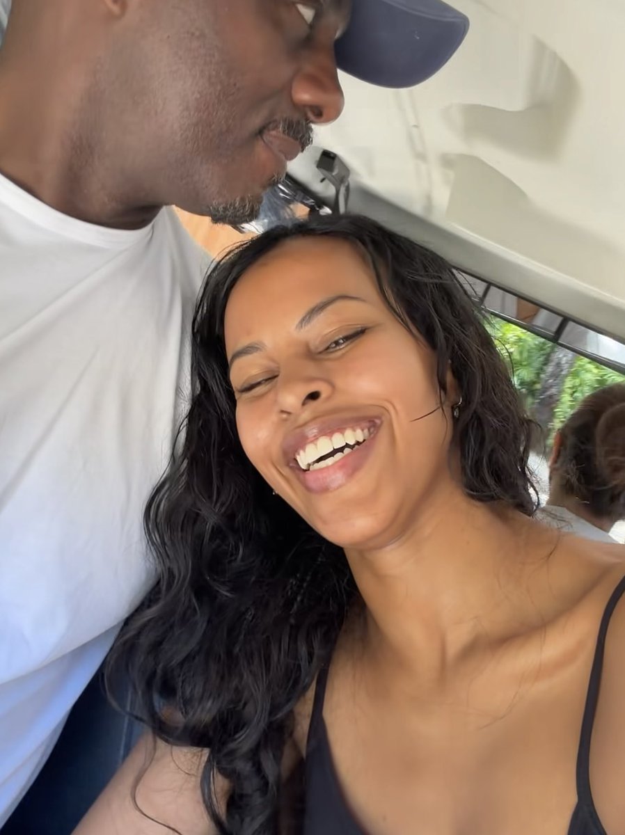 metrofive5's tweet photo. Idris Elba and his wife in Thailand for vacation 🏝️😮‍💨❤️ https://t.co/32LMP7wBc7