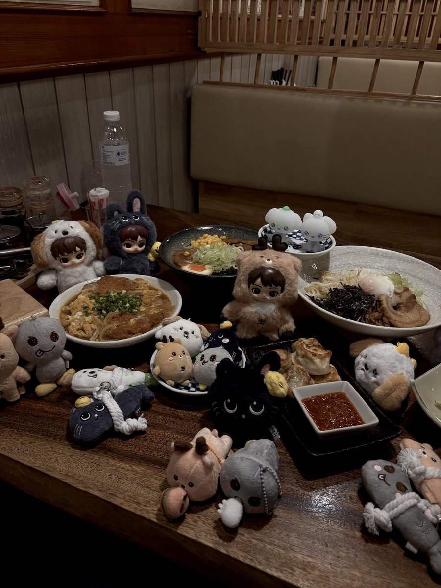 forl0vejung's tweet photo. "૮₍ •⤙•˶₊˚ෆ https://t.co/Z2DljkBXch