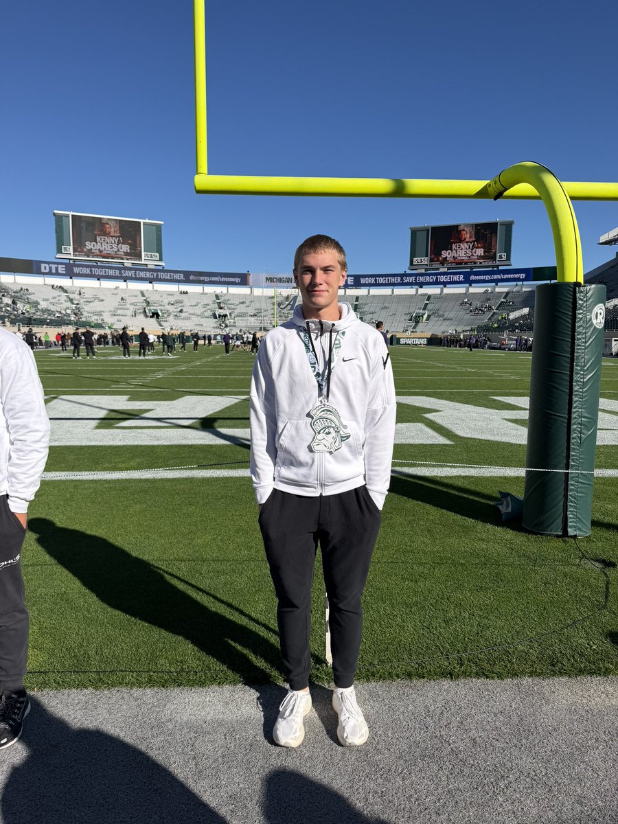 CarsenGary's tweet photo. I had a great time at @MSU_Football yesterday! I appreciate the conversations with coaches. I look forward to being back!

@CoachHawk_5 @AJPearson_IV @LeVarWoods @Dom_Spalding @CoachBGasser @MalikGill5 @coachfitz51 https://t.co/OXldxnJJ3v