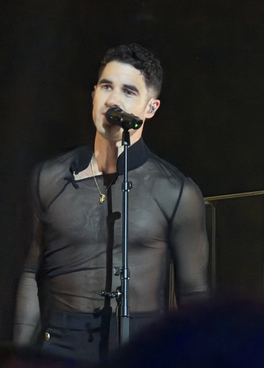 GayDorianne's tweet photo. Slutty darren is back https://t.co/xgrkWmRkXk