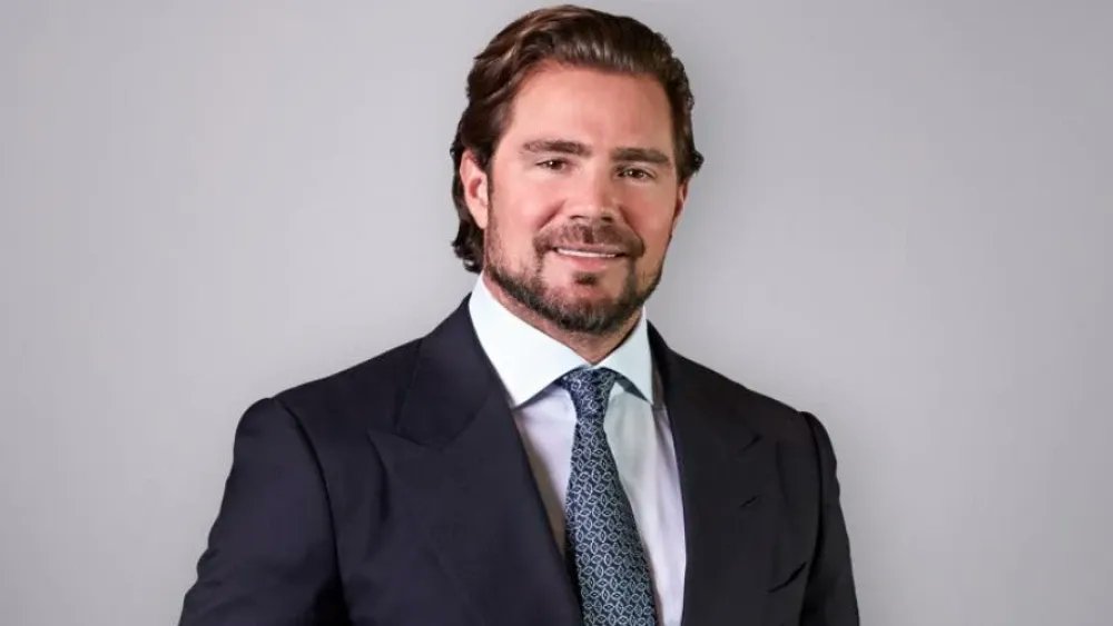 BrianMteleSUR's tweet photo. Jailed fraudster/Bolsonaro ally Daniel Vorcaro, who is being called "Brazil's Epstein" for arranging sexual encounters w/ trafficked Ukrainian war refugees, conservative politicians &amp; businessmen, has been revealed as one of the founding financiers of Brazil's CNN Money channel. https://t.co/i8fnrVN0aI