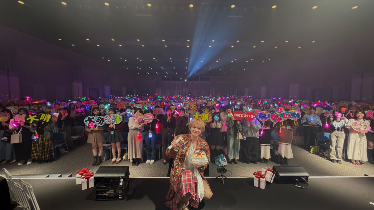 Taisei_F_Staff's tweet photo. 福本大晴 Birthday Event 2026

📌10月18日(日)昼公演

AIと大喜利で対決した昼公演🤖

福本大晴の誕生日をお祝いしにきてくださった皆さん、ありがとうございました🎂✨

#福本大晴 #福本大晴BirthdayEvent2026 https://t.co/jcdVUY8Koz