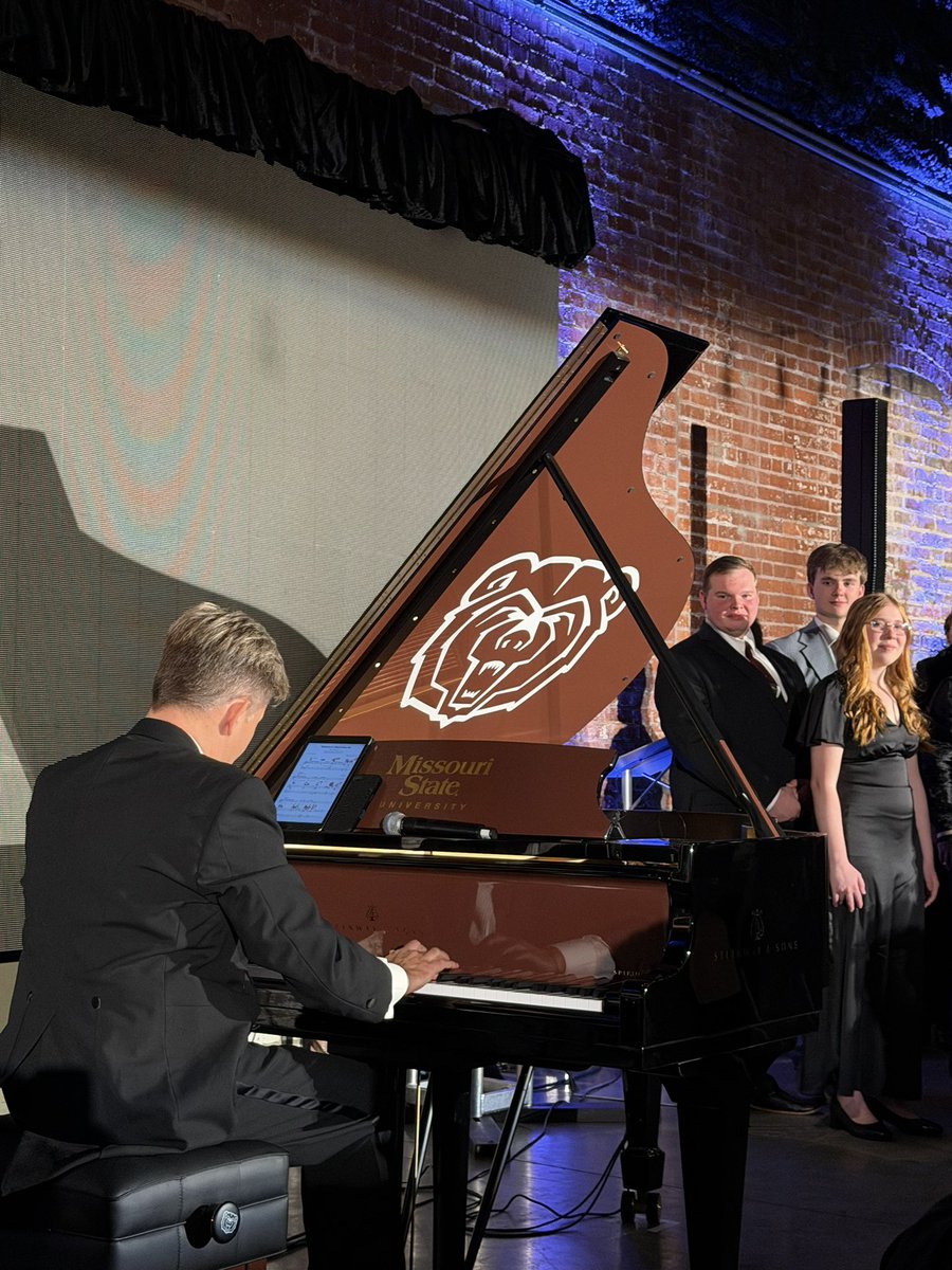ClifSmart's tweet photo. The new piano to be housed in the Smart Advancement Center made an appearance at the Choral Gala last night. What a great event. 🎹🐻🥂 https://t.co/ISSGCnja8S