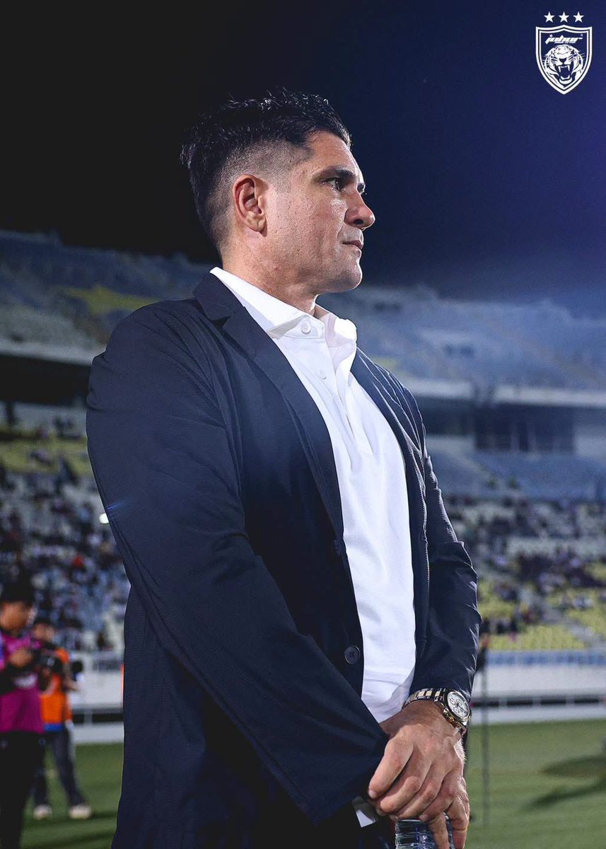 OfficialJohor's tweet photo. Ready for action 👊🏻

More photos at https://t.co/QB7S64Qe2i

#LigaSuper
#WeAreAMovement
#whatcanyoudo
#TheTMJeffect
#SouthernTigers
#JewelOfTheSouth https://t.co/Vd0KHYAJ9X