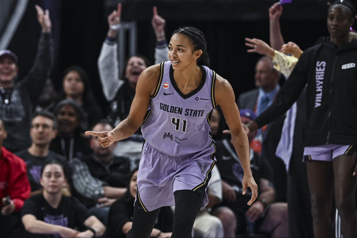 NotifyPicks's tweet photo. Game 1 of the WNBA Finals is a SWEEP for our guy @calebbets3! Plenty more to come for the remaining games between the Valks and Dream, join us and cash 🤝 

✅ Kayla Thornton u13.5 PRA 
✅ Kiah Stokes o2.5 PTS 
✅ Kiah Stokes 5+ Pts | +225
✅ Angel Reese u0.5 3s https://t.co/dGBCP7rhPB