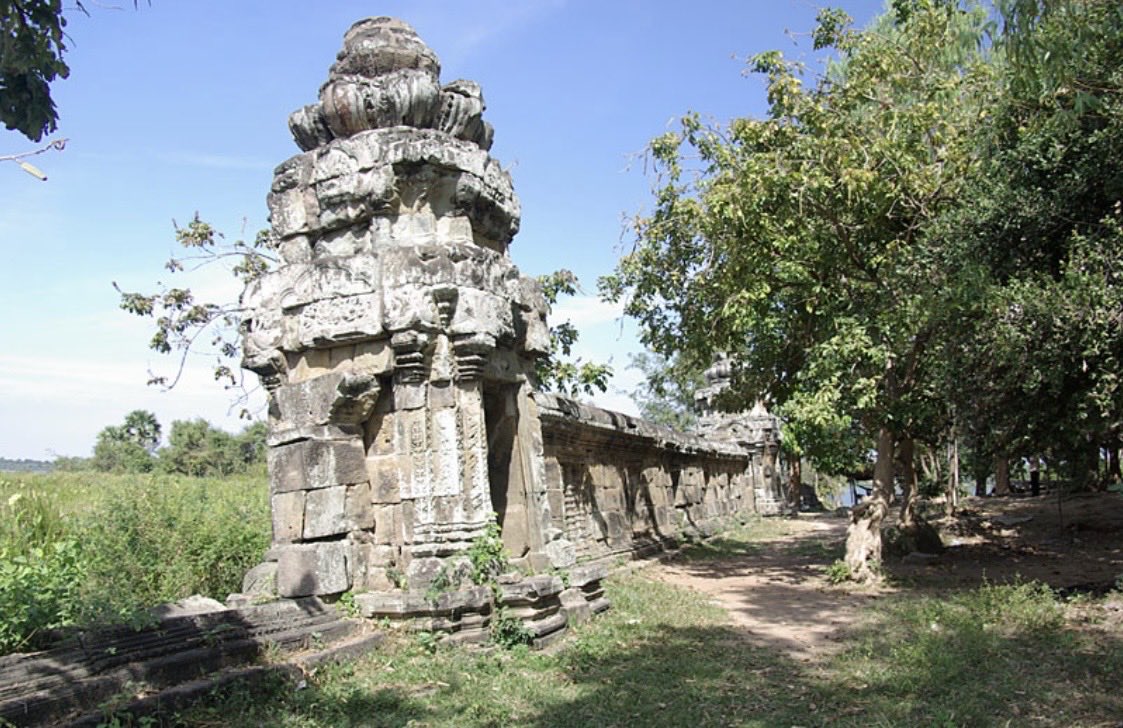 Angkor's tweet photo. West Mebon Temple restoration is finished. The island site in the West Baray draws early visitors ahead of its November opening. APSARA and French teams completed the work. Xinhua, Oct 16. 🇰🇭 Which Angkor temple is next? https://t.co/w0uM1tDguD