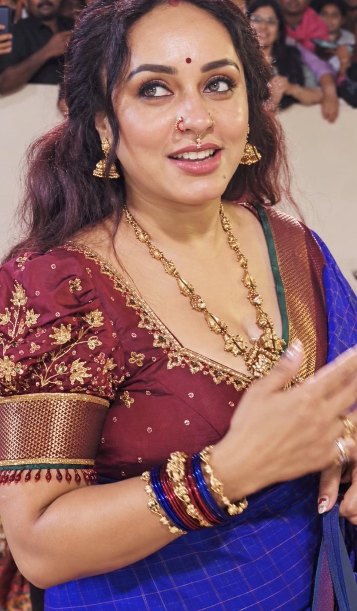 Samstagcrazy's tweet photo. My brahmin sl*t wife was shocked by the size of @ghaghra_liffter l*nd just from his pant impression

She wanted to taste it and was waiting for the right time

She wore blouse exposing her clevage just for him to notice the sl*t

Now they breed like rabbits whenever they meet💦 https://t.co/GQ3kcHKdCk