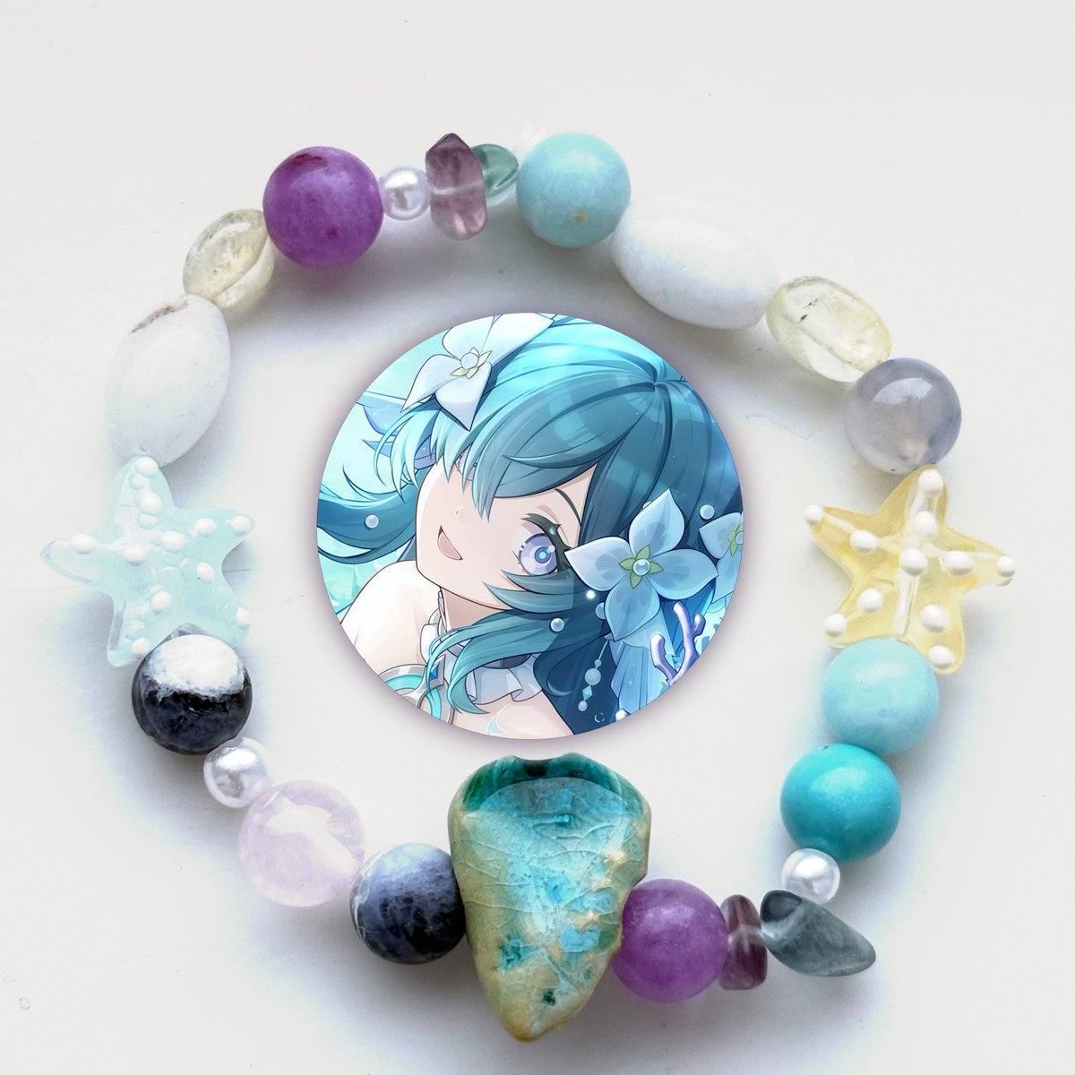 temtem019's tweet photo. yuri bracelets lmao 
#jewelry #handmade #naturalstones #vodette #odette #vodyanitsa #genshinimpact #yuri https://t.co/Vh8I8LeswC