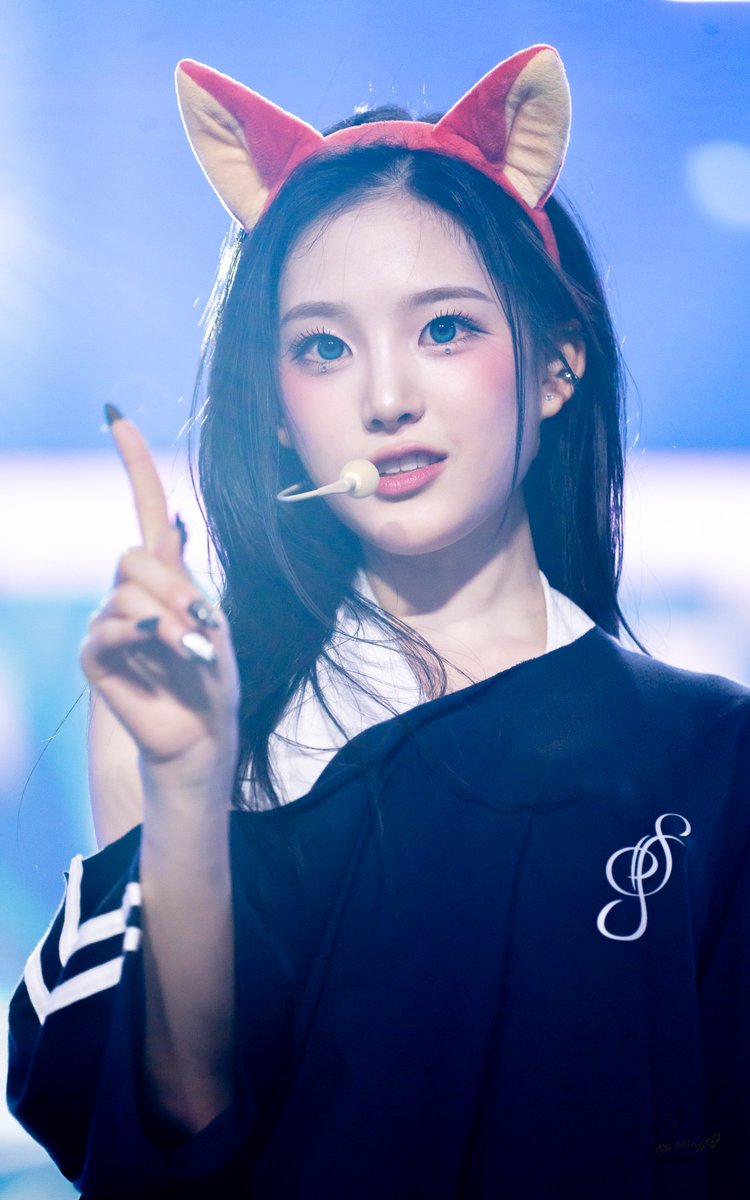 davidss309's tweet photo. 261011 트리플에스 콘서트 지연 HD포토
#트리플에스 #tripleS #지연 #지서연 #JiYeon https://t.co/GZcAs1Cj8d