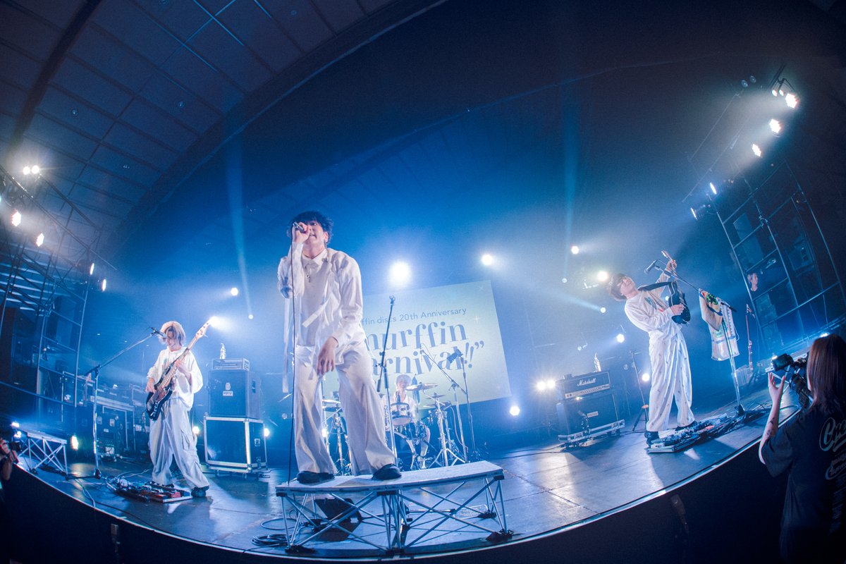 murffindiscs's tweet photo. 【📢セットリスト公開】
murffin discs 20th Anniversary
”murffin carnival!!”

《 SCRAMBLE STAGE 》
20:45〜 Broken my toybox
@BrokenMyToyBox

photo by 堤瑛史
@teru_ttm 

Broken my toyboxのチケット情報はこちら💁
https://t.co/14Eo0MgLM3

#murffincarnival #Brokenmytoybox https://t.co/X6MbluU2uo