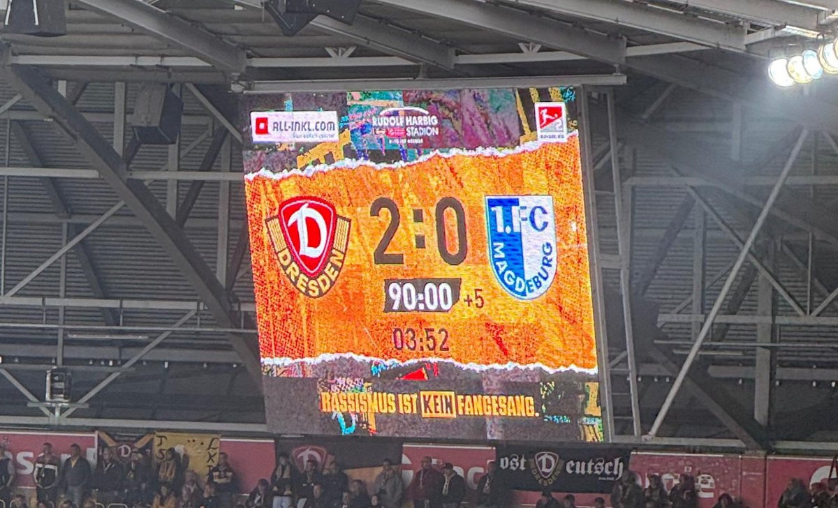 FreitalonTour's tweet photo. SGD vs FCM 2:0
Z: 30651
LIGA2
Neustart mitn verdienten Clasico Sieg..AUUUUFFF DYNAMO #sgd1953 #ftlot #ultrasdynamo #elbclasico #derbysieger https://t.co/rD2oYljqBv