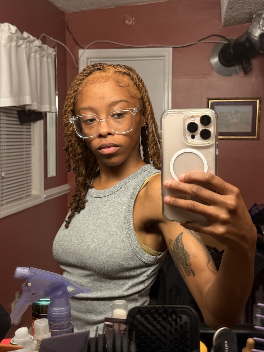 PrettyKidd0's tweet photo. New color🤎 don’t I look sexy 😍 https://t.co/B2b0JDqA1R