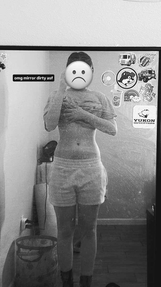 raiiwow's tweet photo. how much do I look like I weigh not too harsh now 💔 (dont mind my dirty mirror)  
#edrtwt #ricecaketwt https://t.co/SW5nNEBzVQ