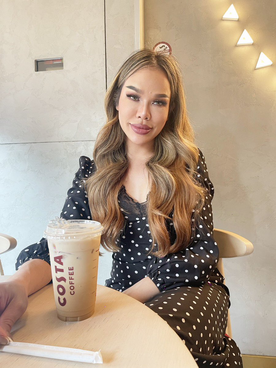 bvrsama's tweet photo. #ladyboy_dubai 
#ladyboy #dubai 💞✨ https://t.co/j5a5BSKFTD