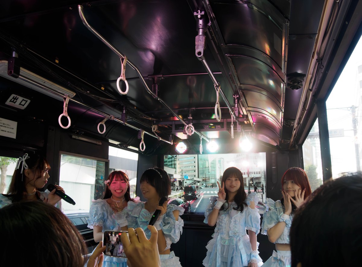 Y1Kgc's tweet photo. 2026/10/18 渋谷周辺
夢みるアドレセンス&amp; il pleut pre. 「LIVE BUS」📍渋谷
初めてのバスでのライブ！楽しかった😆🚌
#小南美月(@Mitsuki_ilpleut)
#宮崎渚紗(@Nagisa_ilpleut)
#山崎栞奈（@Kana_ilpleut）
#高田小琴(@Koto_ilpleut)
#高崎れん(@Ren_ilpleut)
#イルプル https://t.co/hGwUCaoVF3