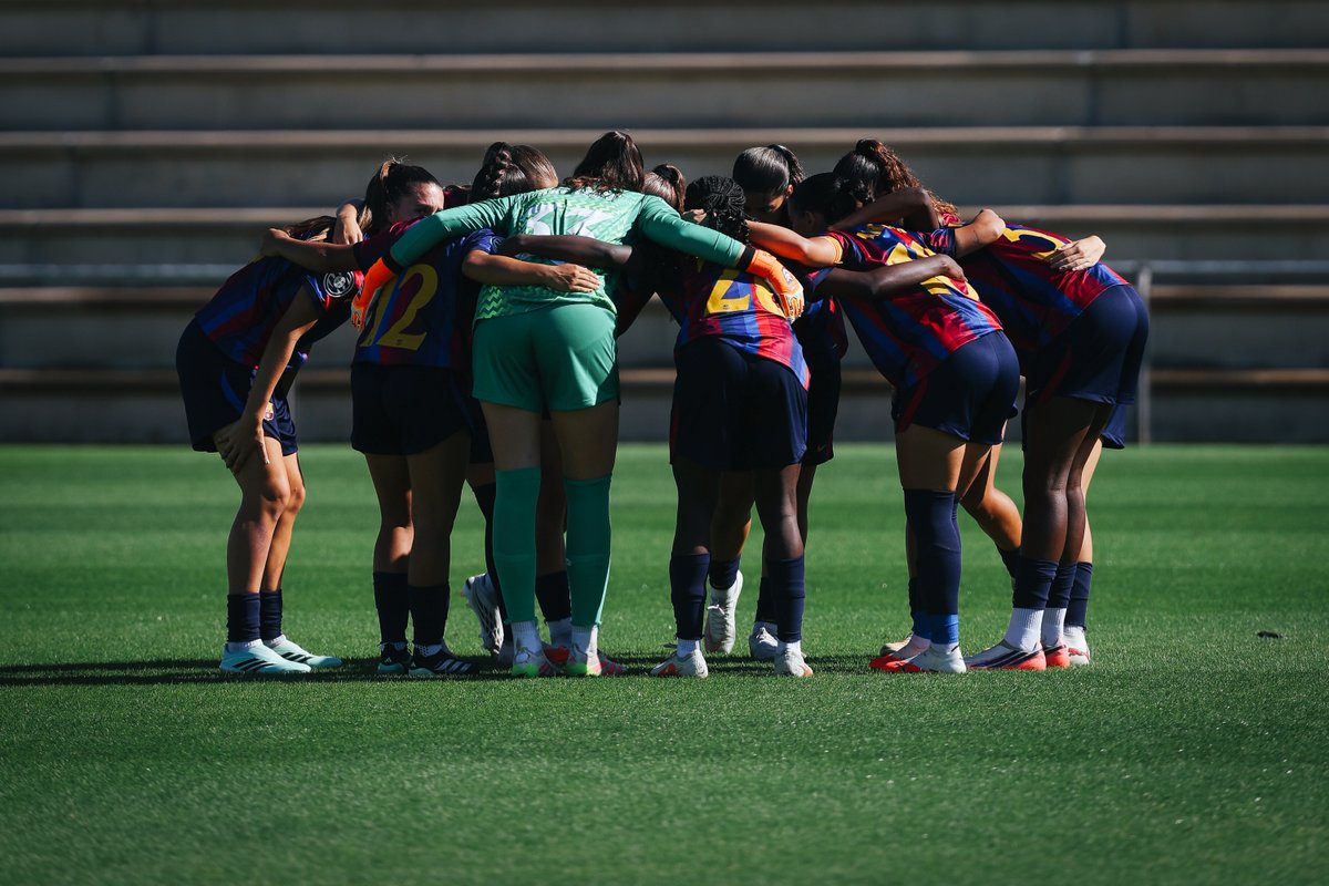 FutFemRFEF's tweet photo. 🍿 Se viene clásico.
🆚 El @realmadridfem 'B' - @FCBfemeni 'B' se juega en la Ciudad Real Madrid desde YA.
ℹ️ 𝗠𝗮𝗿𝗰𝗮𝗱𝗼𝗿𝗲𝘀: https://t.co/ZqnJrvCxz4
#PrimeraFederaciónIberdrola I #FutFemRFEF https://t.co/6mUgHc3gZp